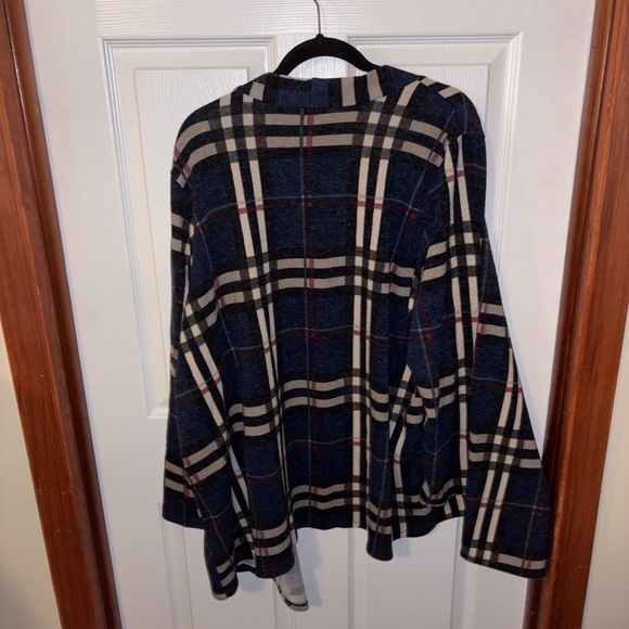 Avenue Checkered Knit Cardigan - Picture 3 of 3